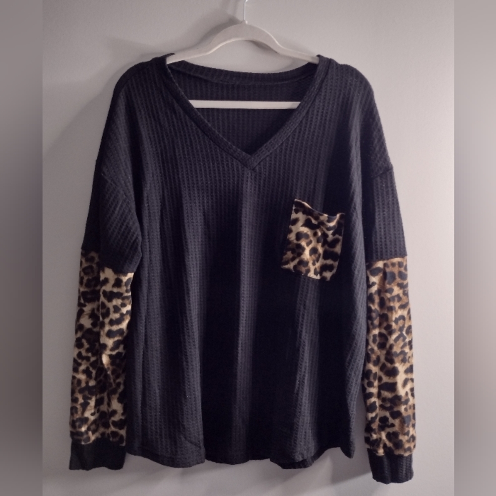 NWOT Shein Women's Leopard Print Top